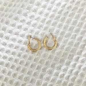 Vintage Gold Textured Hoop Earrings